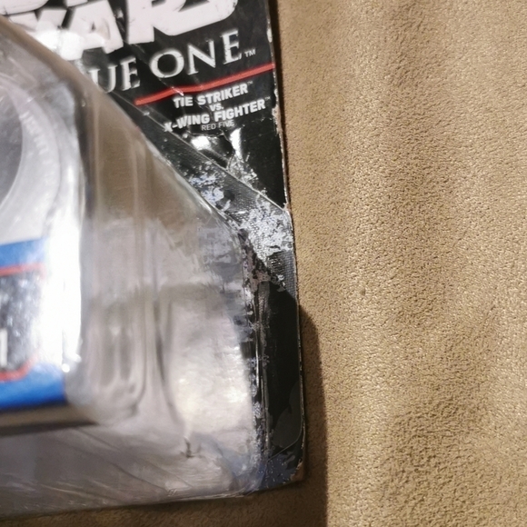 SEALED Star wars collectible rogue one the striker vs x wing fighter - Picture 7 of 8